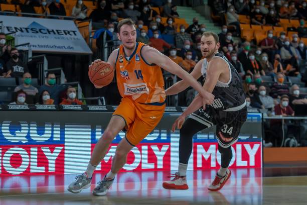 始终未能稳 始终未能稳