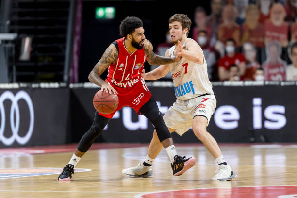 灰熊显然更 灰熊显然更