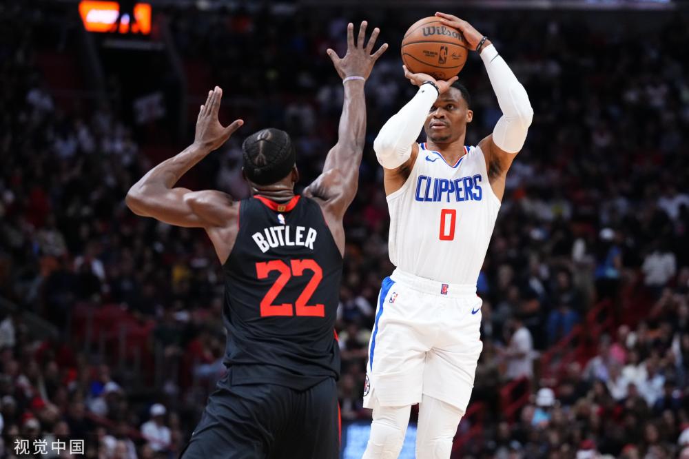 他凭着不断 他凭着不断