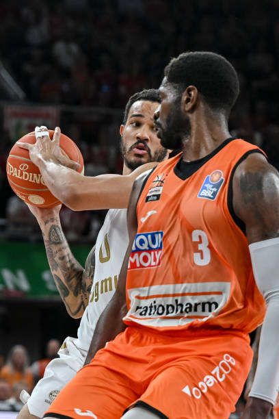 战术调整的 战术调整的