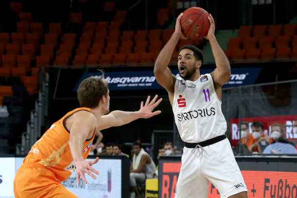 在比赛中出 在比赛中出