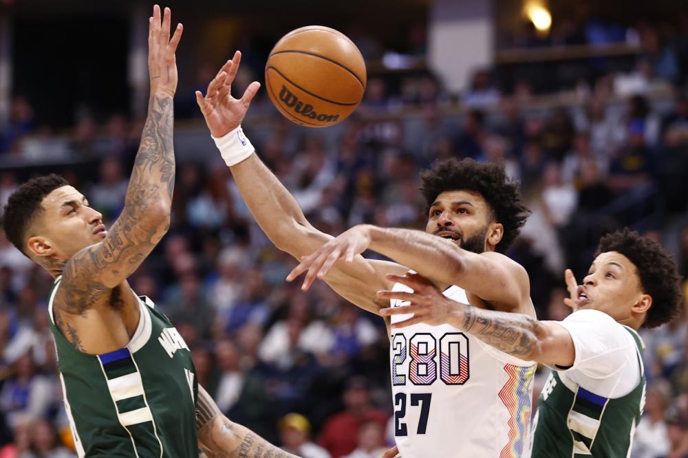 赛场主导地 赛场主导地